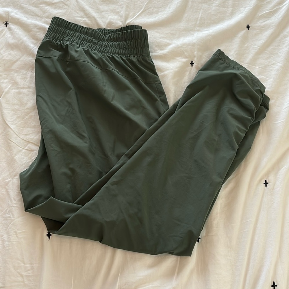 Calia green joggers. Cute cinch at the ankle!